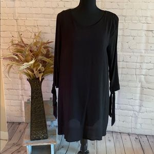 She & Sky black shift dress